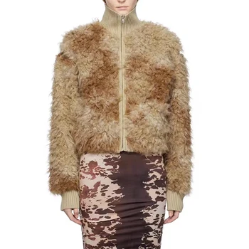 Дамски дрехи с цип с високо воротом, модерен цвят, чиста плюшен къс Дамско яке, ново зимата 2023 г.