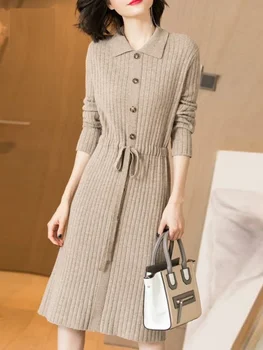 Есенно-зимния женски нов куклен яка в кръста с шнур със средна дължина, корейската версия однотонного долния трикотажного рокли, дамски пуловер