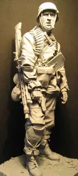 Нова зимна поставка за древния офицер в разглобено формата на 1/16 120 мм (БЕЗ ПРИЧИНА), Фигурка от смола, неокрашенный модел комплект